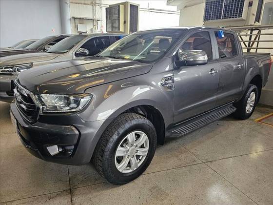 FORD RANGER 3.2 XLT 4X4 CD 20V DIESEL 4P AUTOMÁTICO